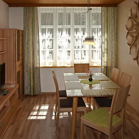Ferienwohnung Heinrich 펠뎀시